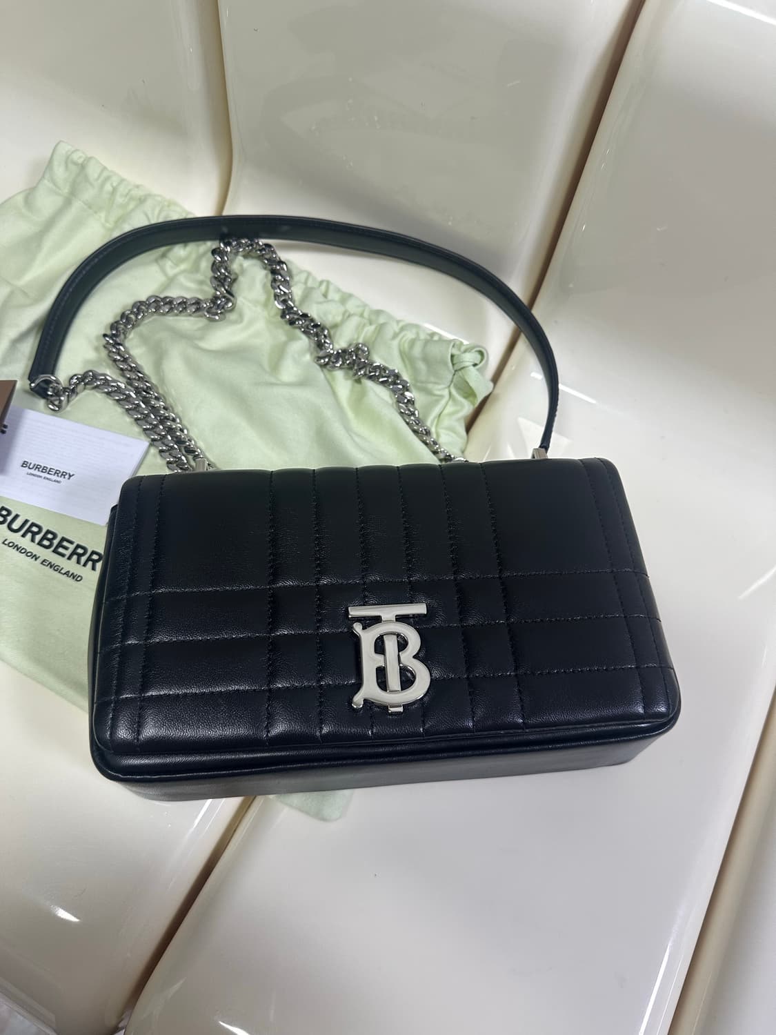 [새상품급 정품] 버버리 롤라백 스몰 블랙 상품이미지6