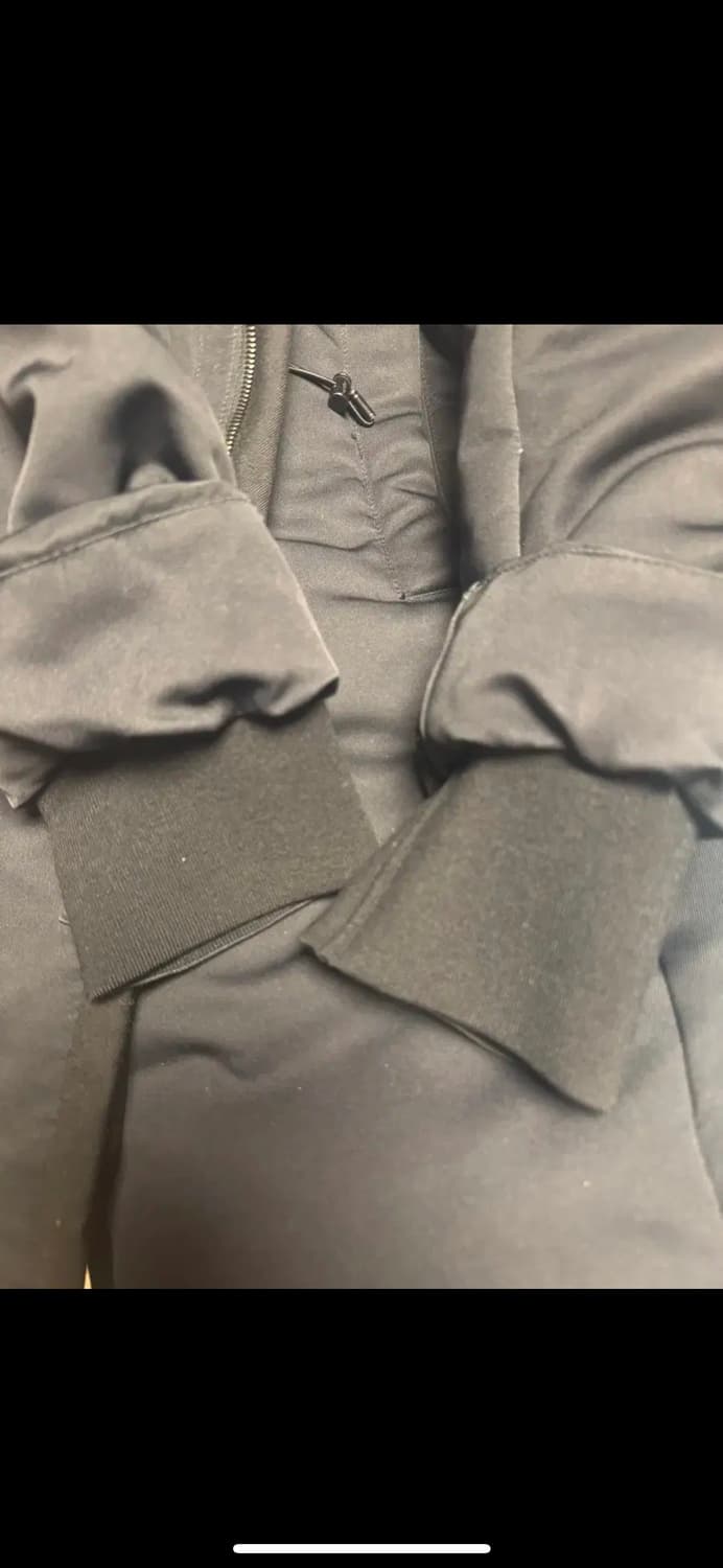 솔리드옴므 후드패딩 블랙 46(95) 판매합니다 . 상품이미지3