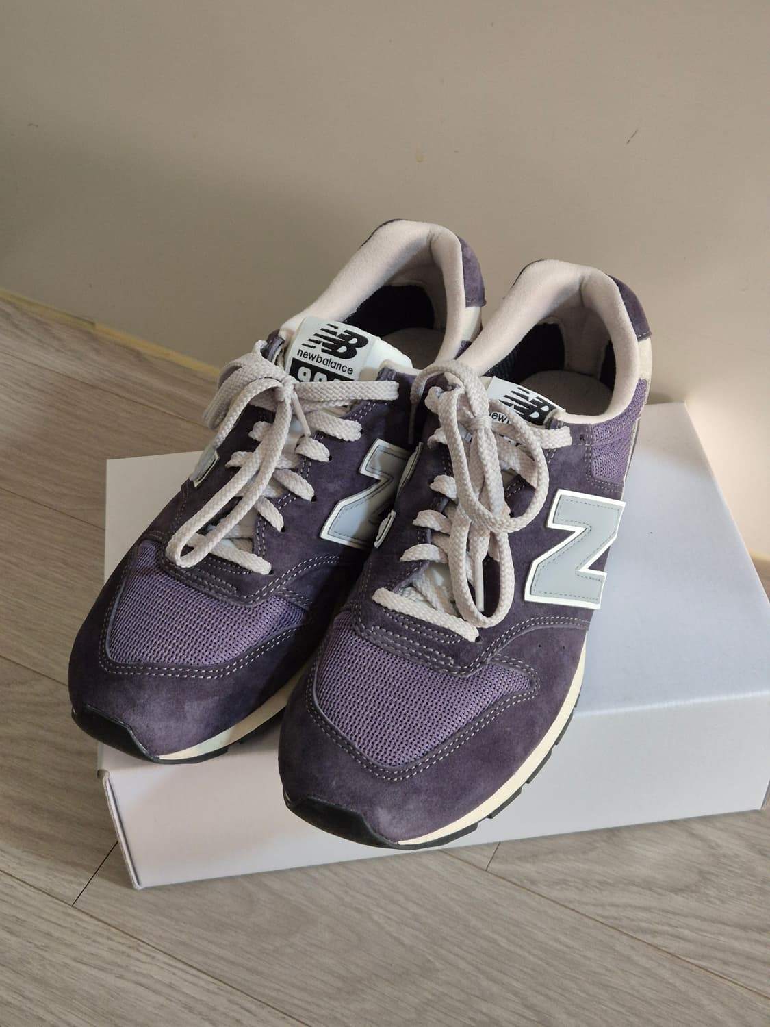 뉴발란스 996 퍼플 265사이즈 상품이미지1