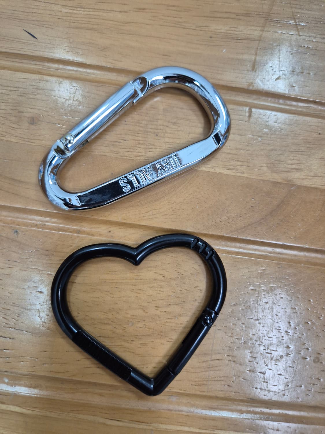 휴먼메이드 하트 및 일반 카라비너 상품이미지1