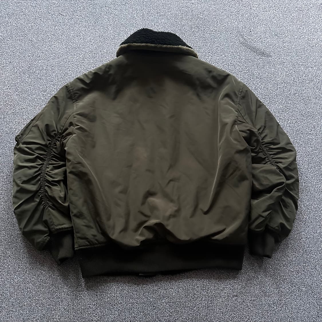 카키 숏 패딩 점퍼 상품이미지3