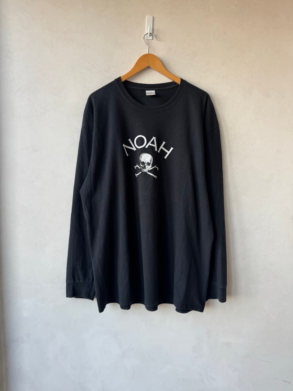 노아 스컬 롱슬리브 상품이미지1