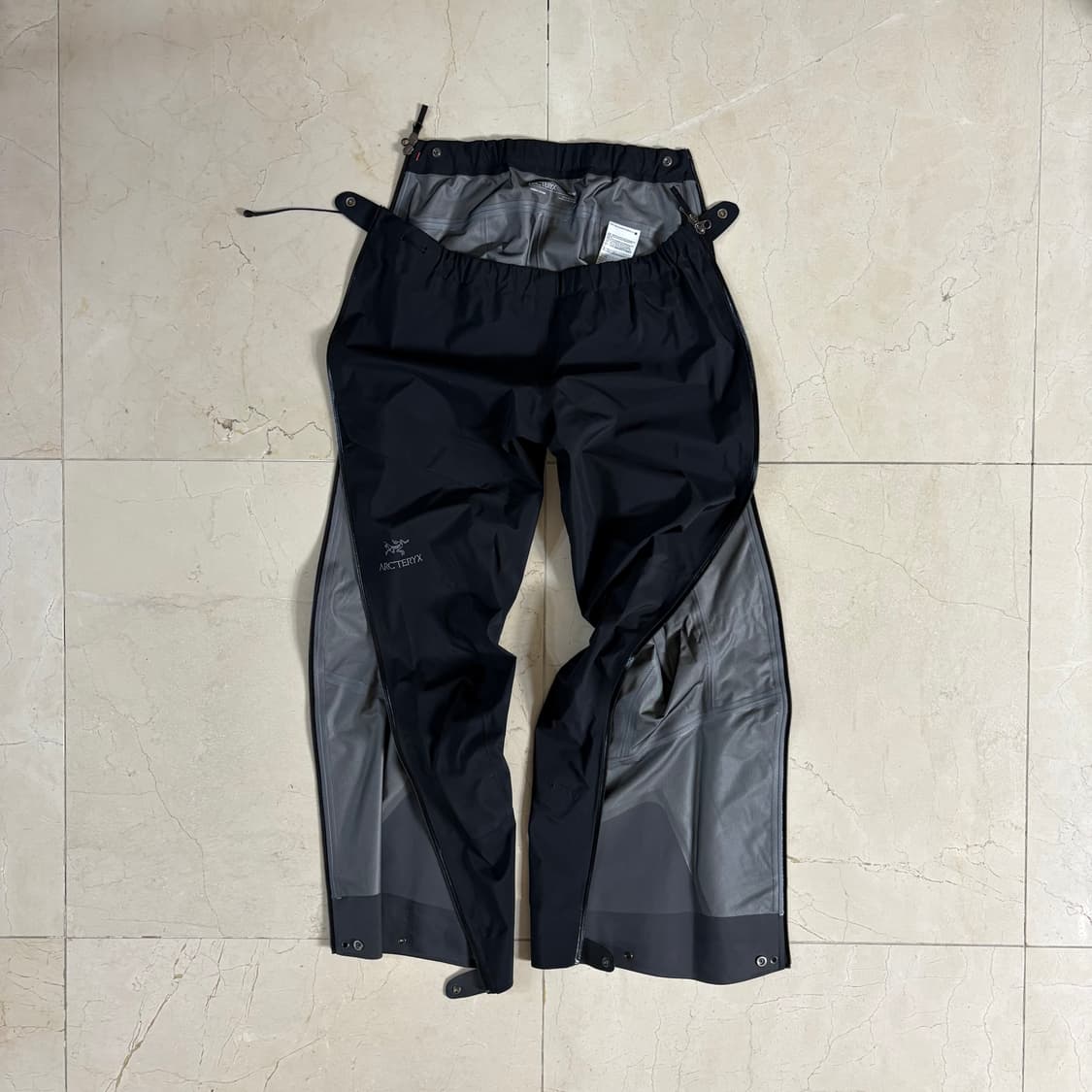 Arcteryx Beta AR pants black 상품이미지4