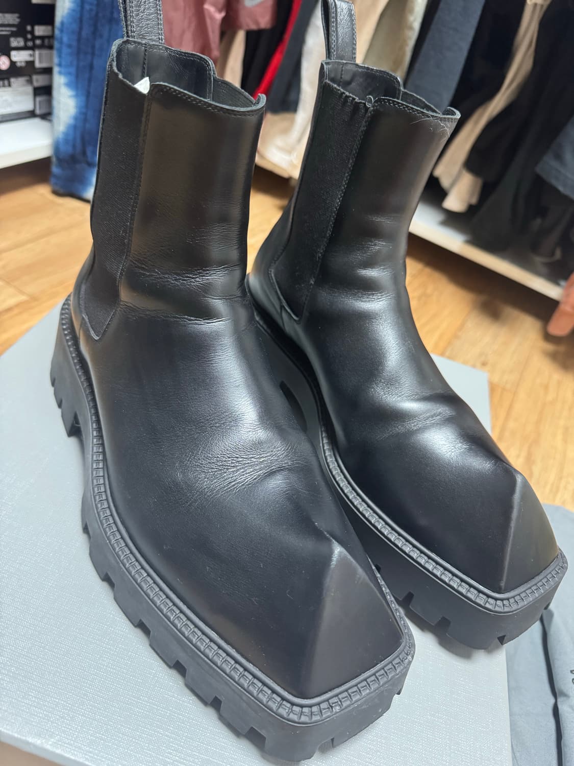 발렌시아가 라이노 부츠 팝니다 상품이미지1