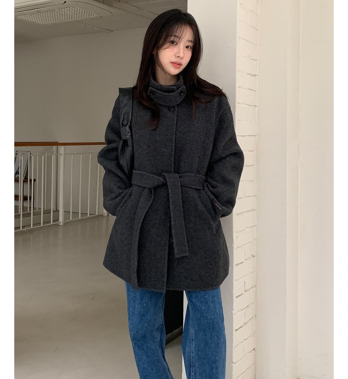 [에드모어] 헤이즈 부클 울 하이넥 핸드메이드코트 하프코트 하객룩 상품이미지1