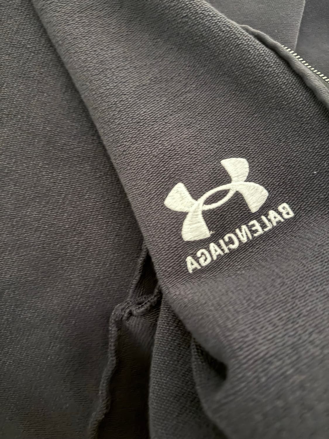 발렌시아가 언더아머 후드집업 상품이미지4