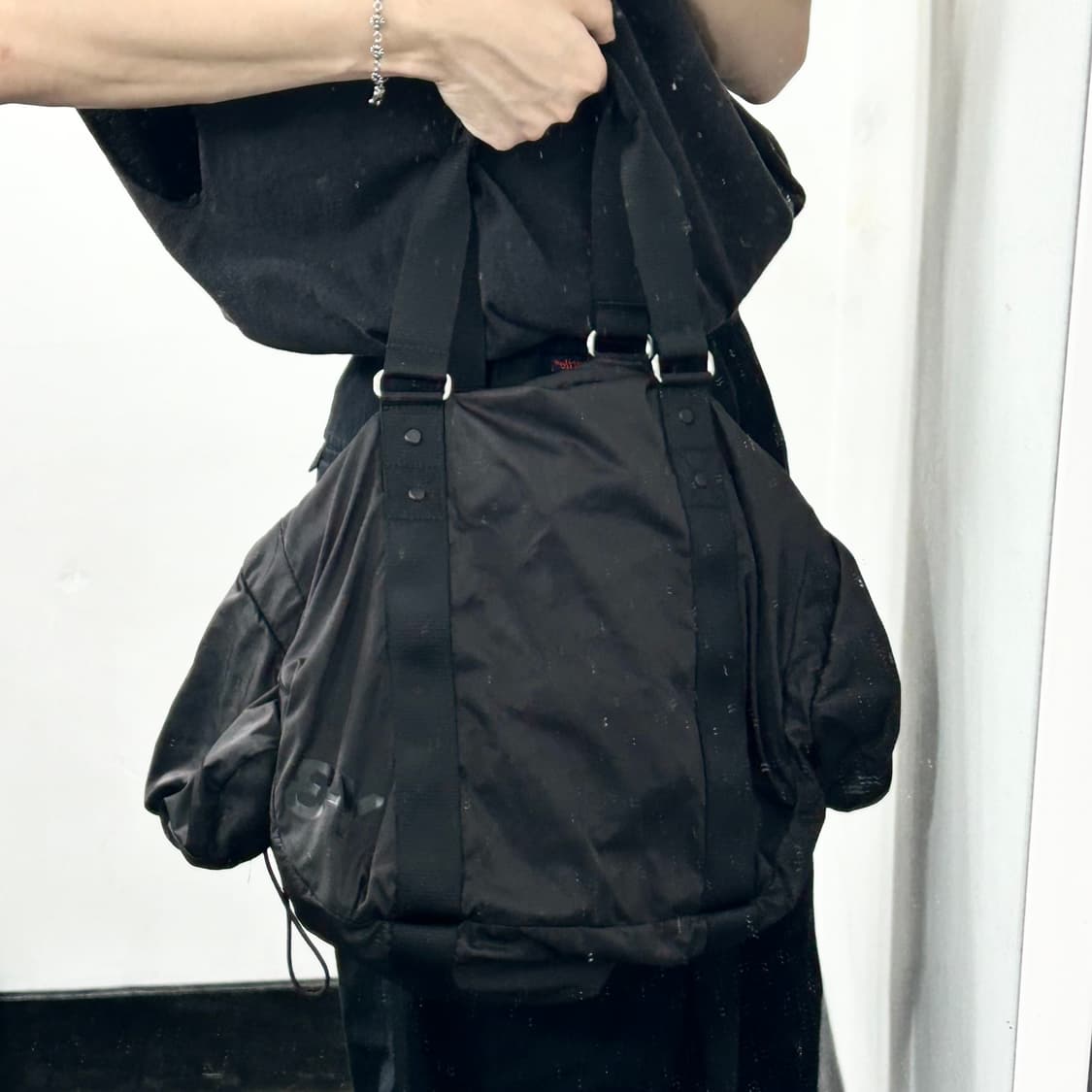 Y-3 요지 야마모토 나일론 파라슈트 크로스백 상품이미지2
