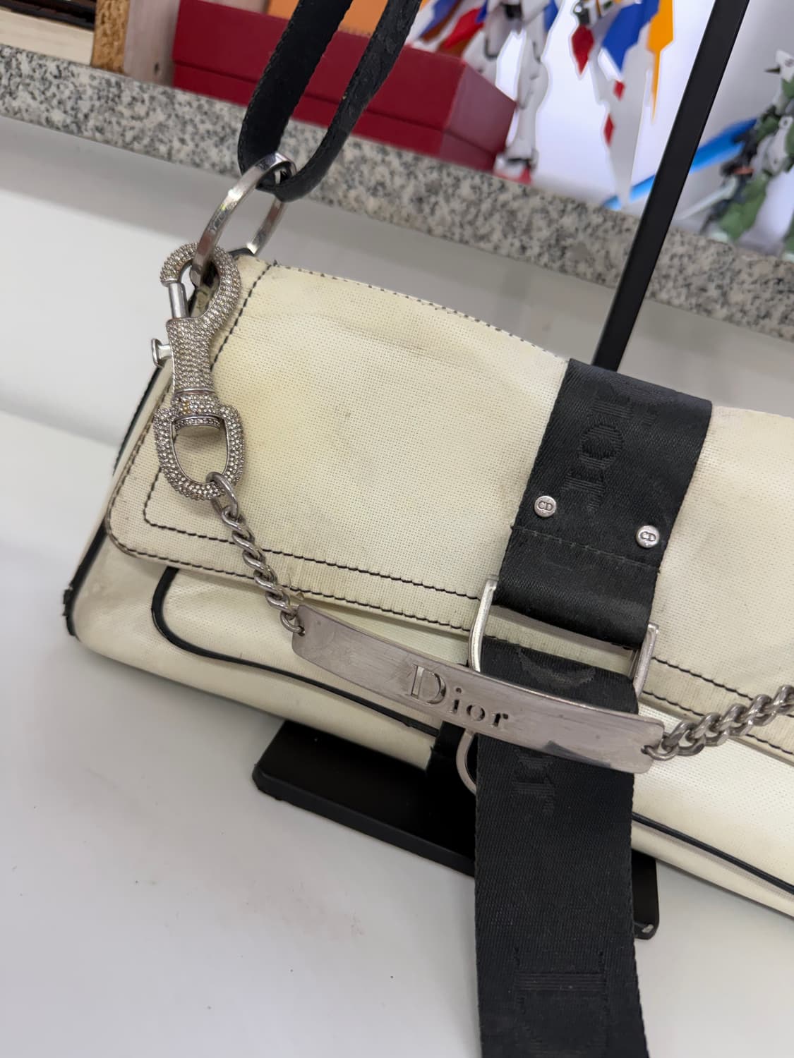 정품) 디올 화이트 캔버스 숄더백 체인 스트랩 상품이미지2
