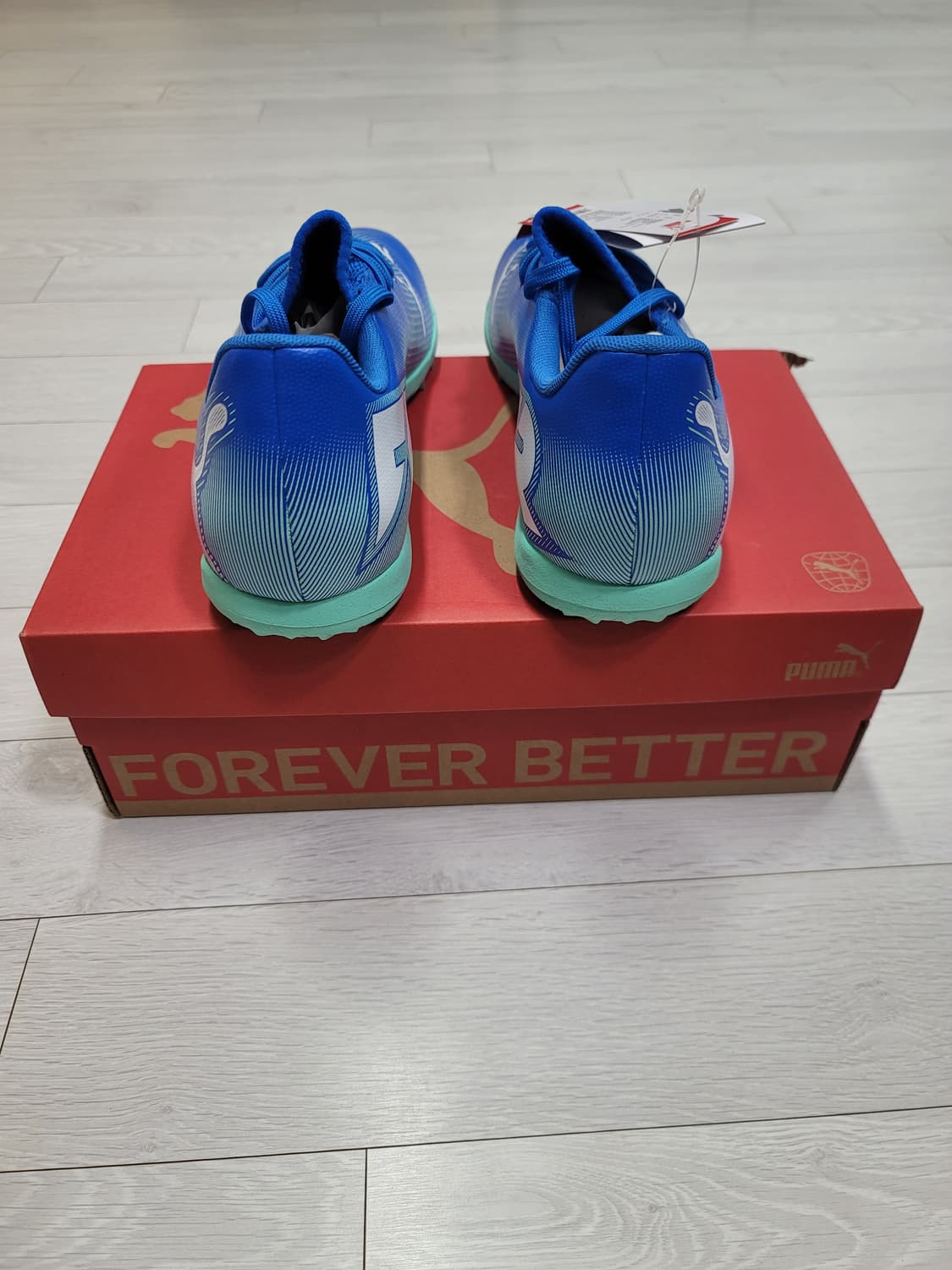 (270)푸마 풋살화 퓨처 7 플레이 TT[대전 직거래도 가능] 상품이미지6