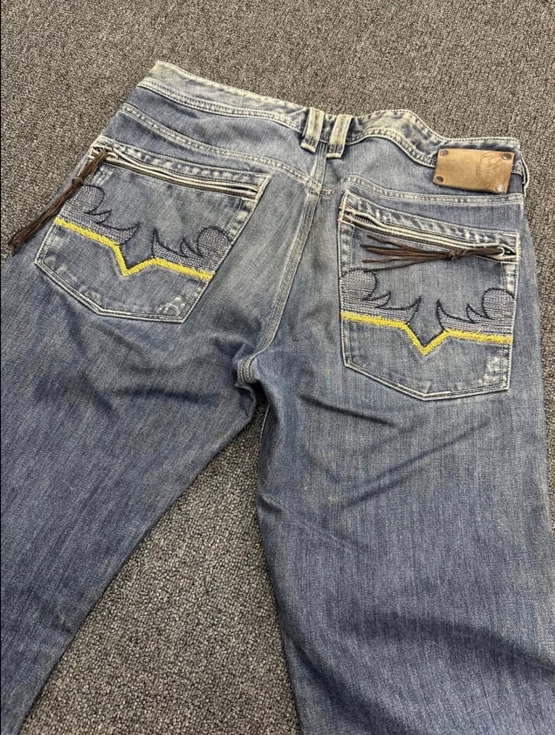 디젤 빈티지 워싱 자수 데님팬츠 상품이미지6