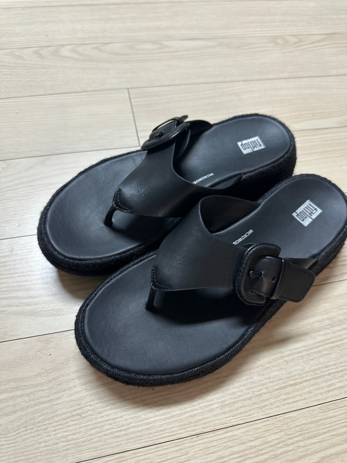 핏플랍 여성 블랙 플랫폼 샌들 245 상품이미지2