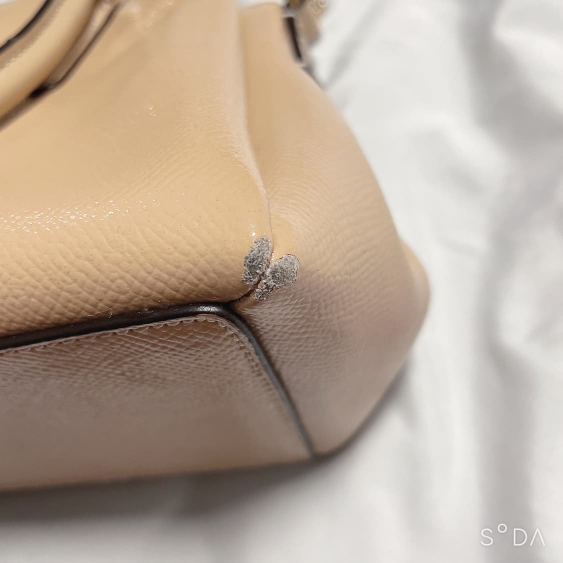 코치 베이지 크로스백 상품이미지3