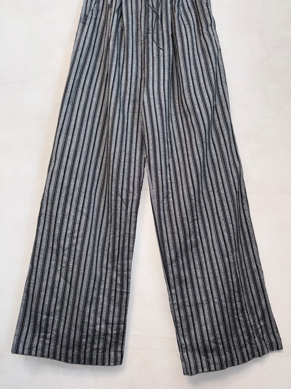 Charcoal stripe wide pants 상품이미지3