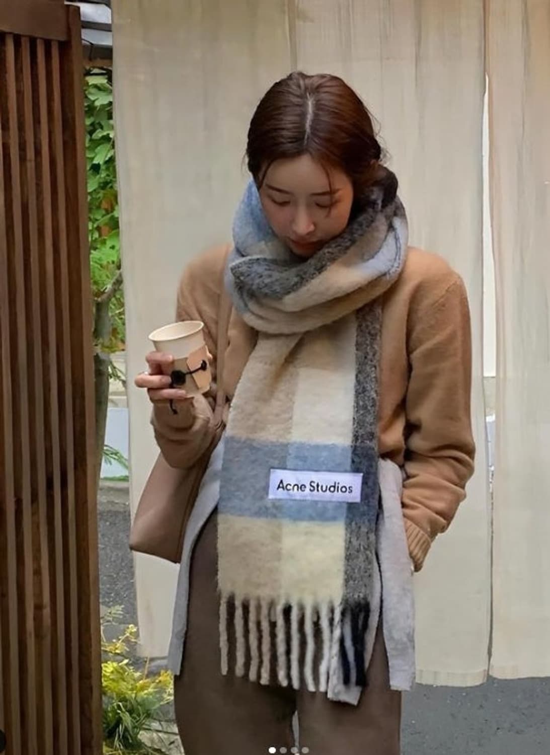 아크네 알파카 울 머플러 상품이미지5