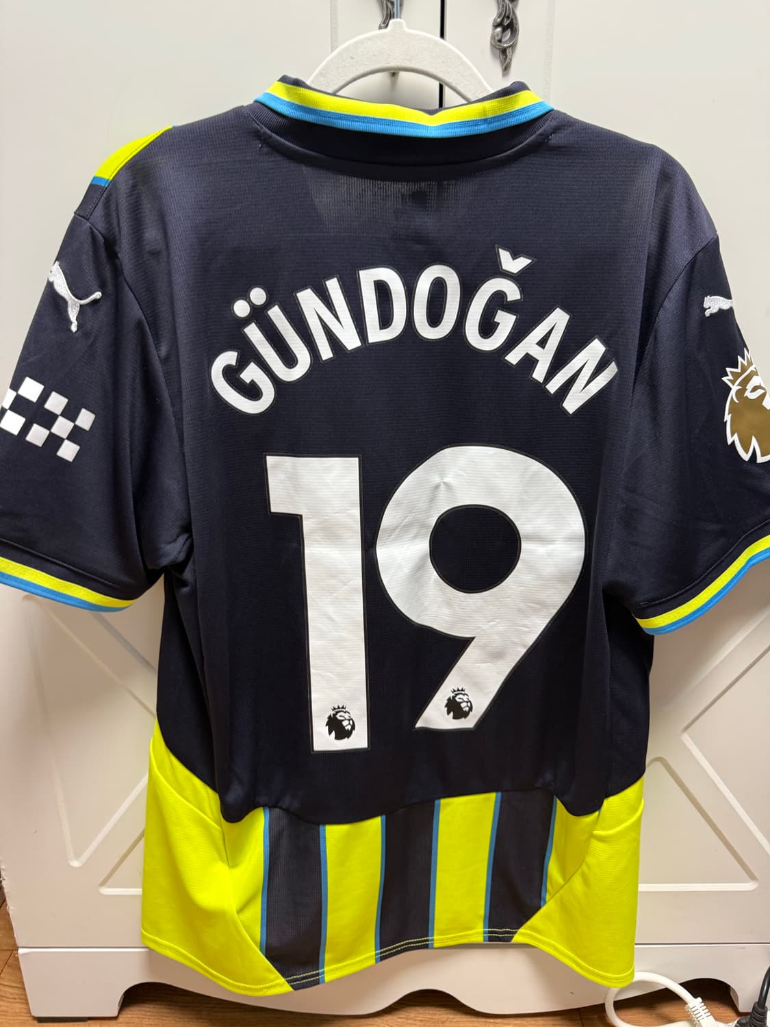 24-25 맨시티 귄도안 유니폼 상품이미지2