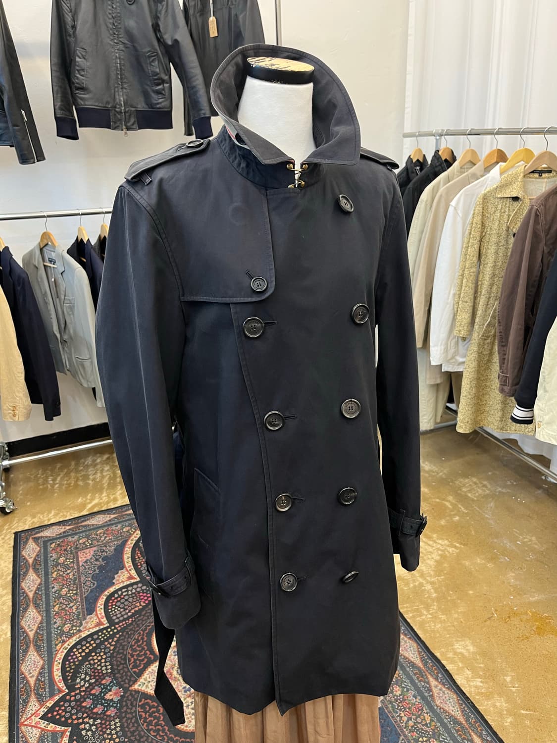 버버리 샌드링엄 트렌치 코트 블랙 상품이미지1