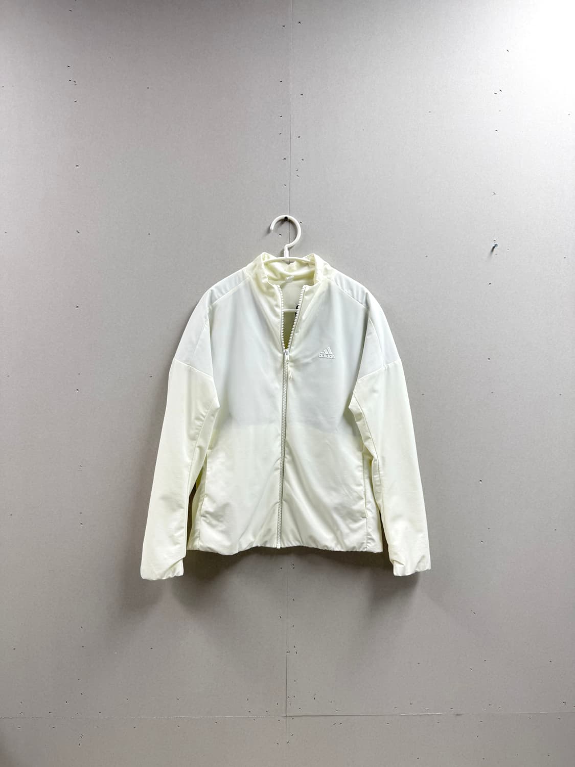 여성 S / 아디다스 바람막이 방풍자켓 트레이닝 아이보리 상품이미지1