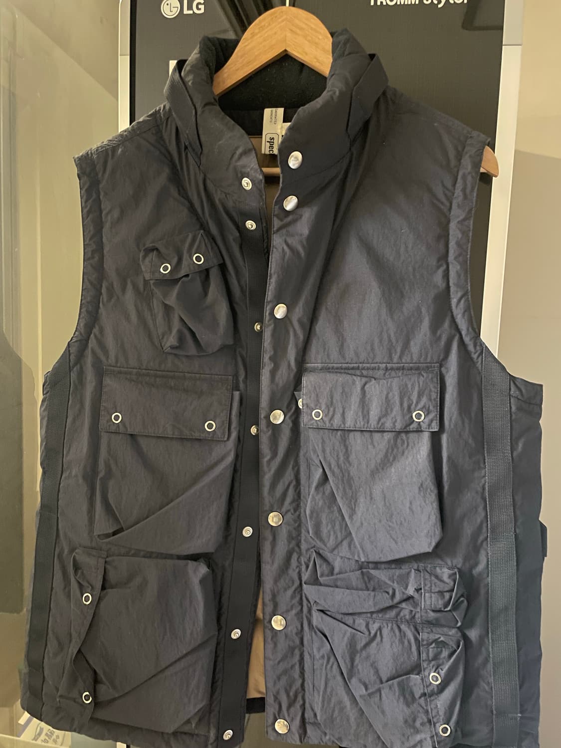 [판매 ODS] PRESERVER 프리져버 다운베스트 네이비 L 상품이미지3