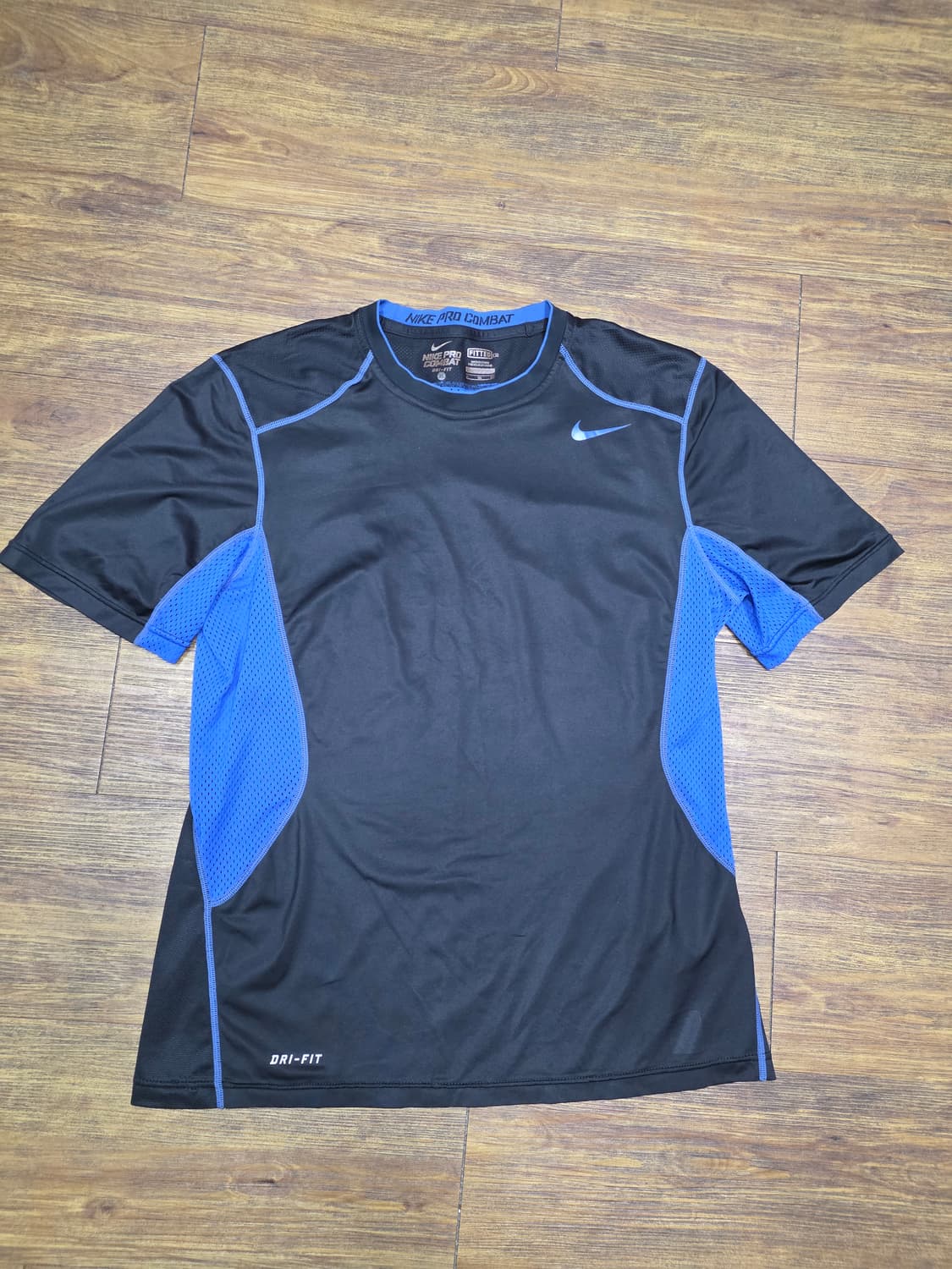 나이키 프로컴뱃 반팔 상품이미지1