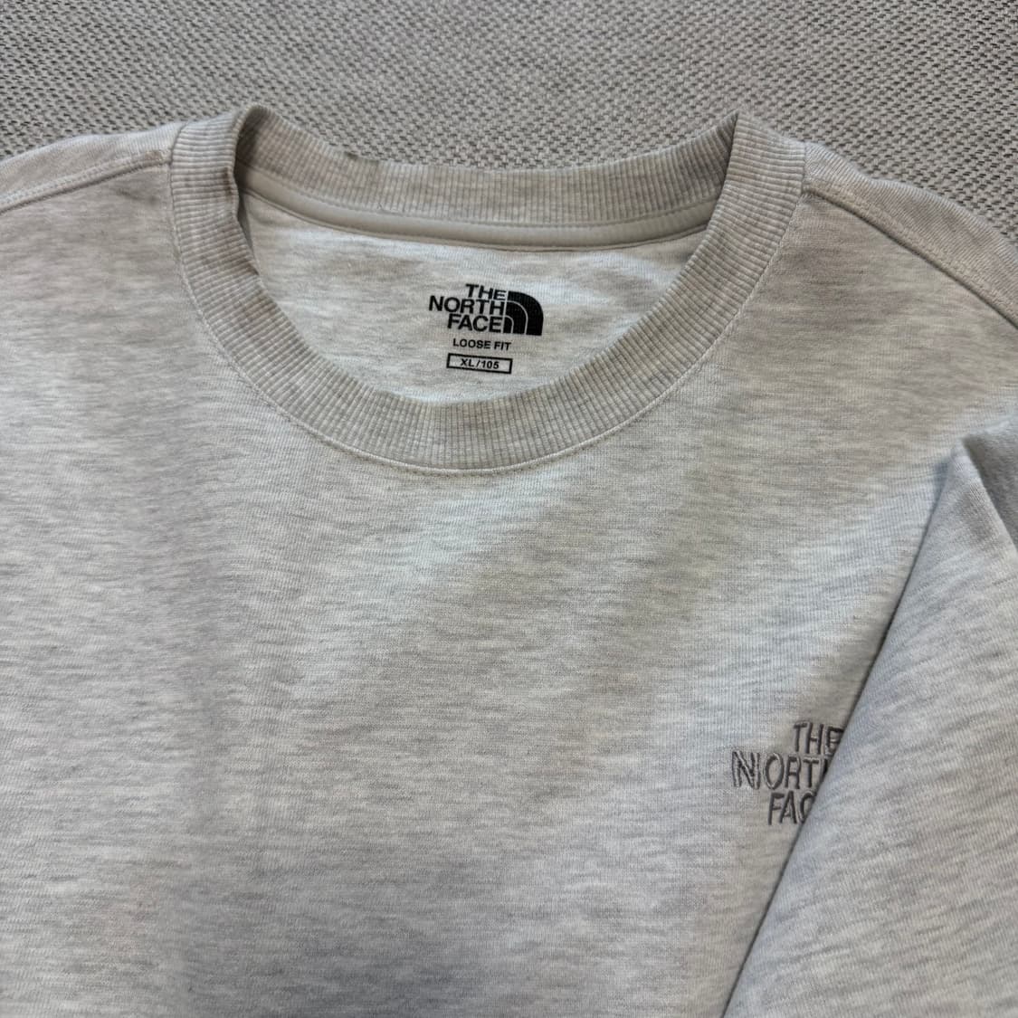 노스페이스 로고 맨투맨 상품이미지2