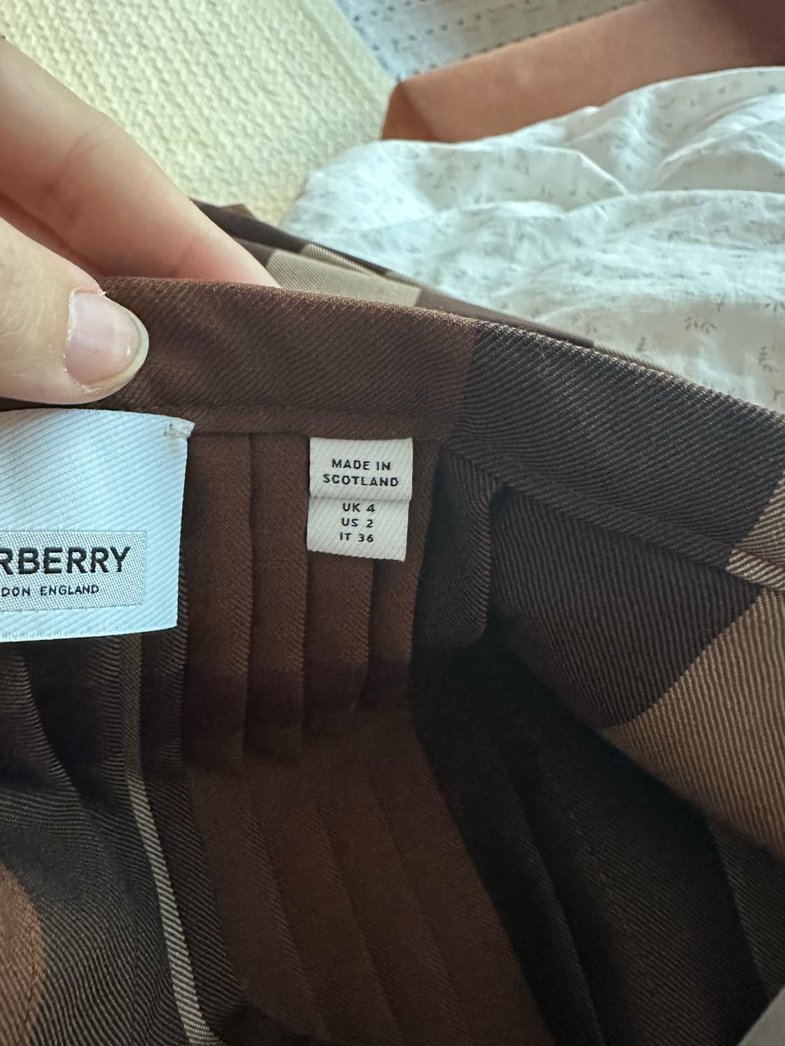 버버리 브라운 울 플리츠 체크 스커트 상품이미지8