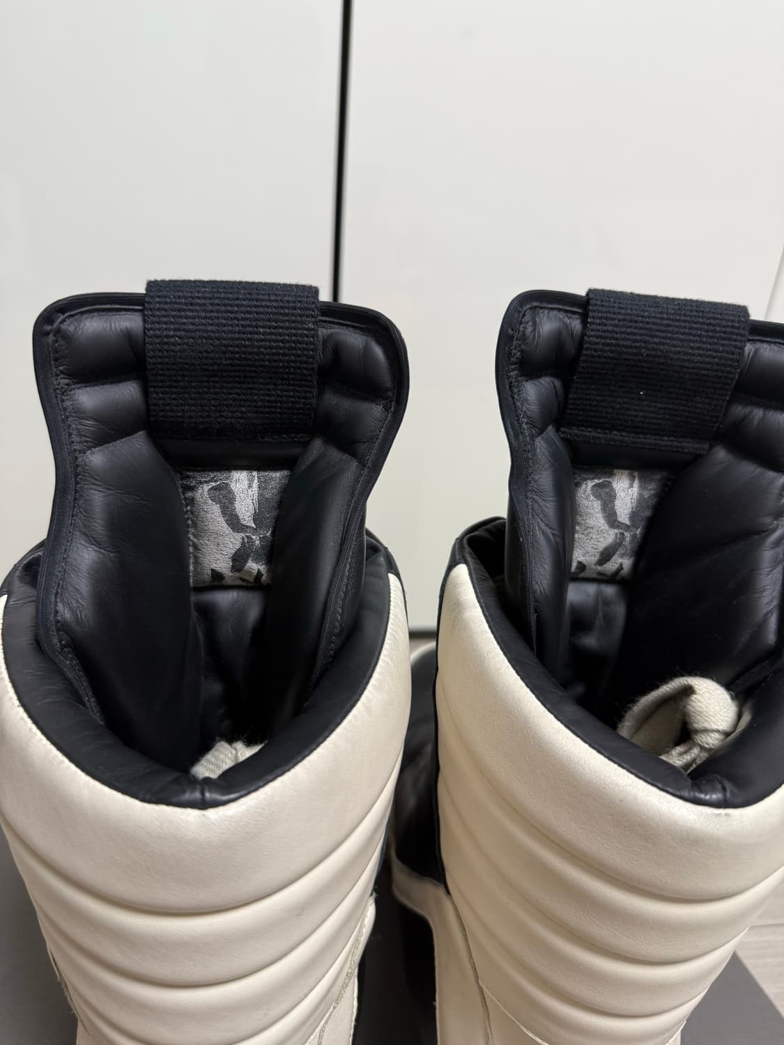 릭오웬스 메가 지오바스켓 45 사이즈 팝니다. 상품이미지4