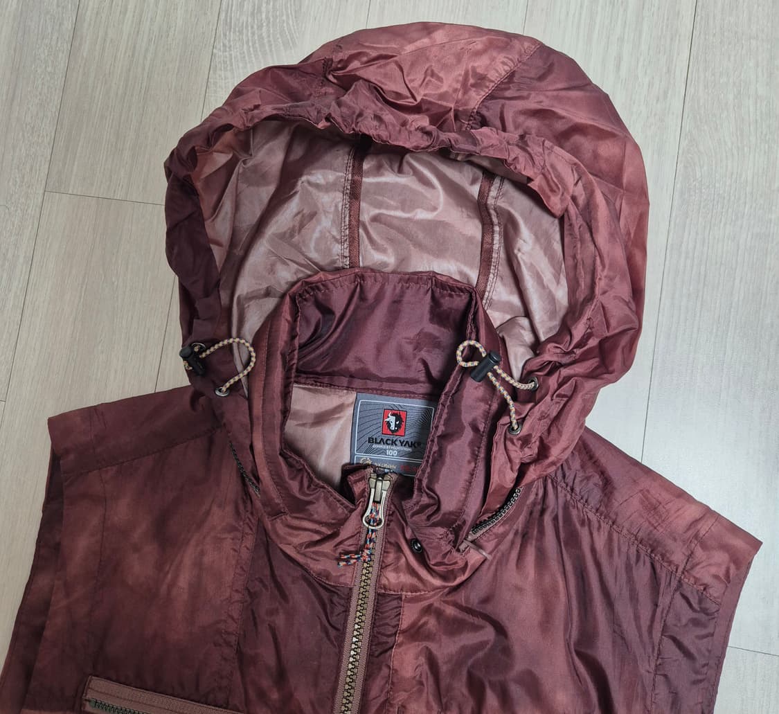 블랙야크 경량 바람막이 조끼 상품이미지2