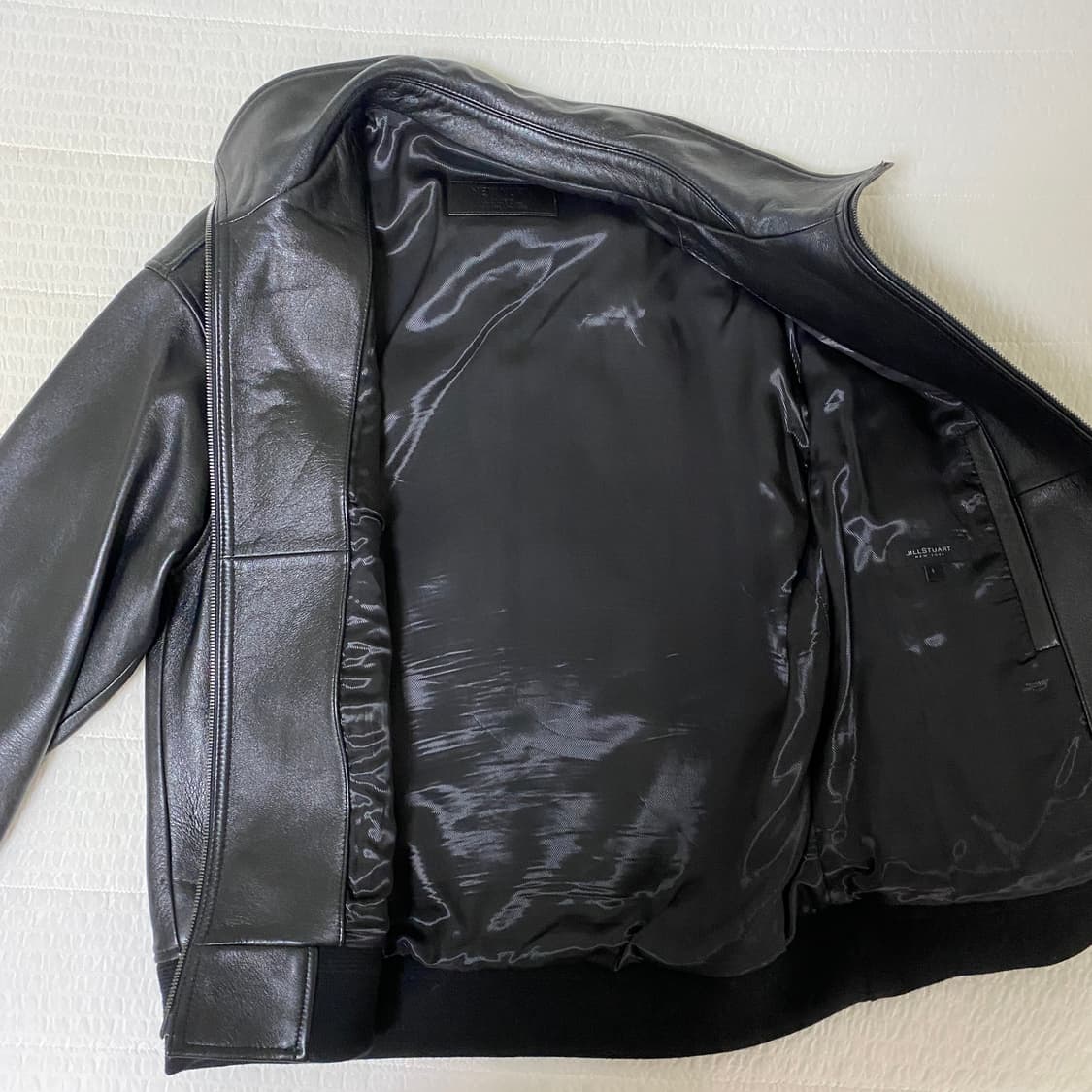 질스튜어트 뉴욕 21fw 블랙 양가죽 카라넥 블루종 상품이미지6