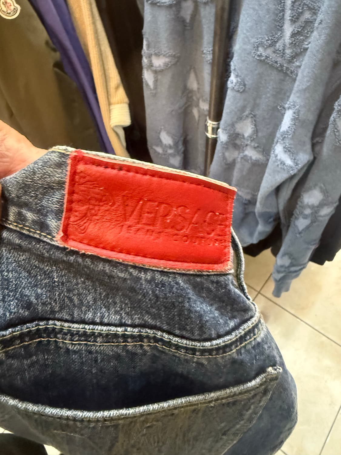 33 정품 베르사체 데님바지 팝니다 상품이미지8