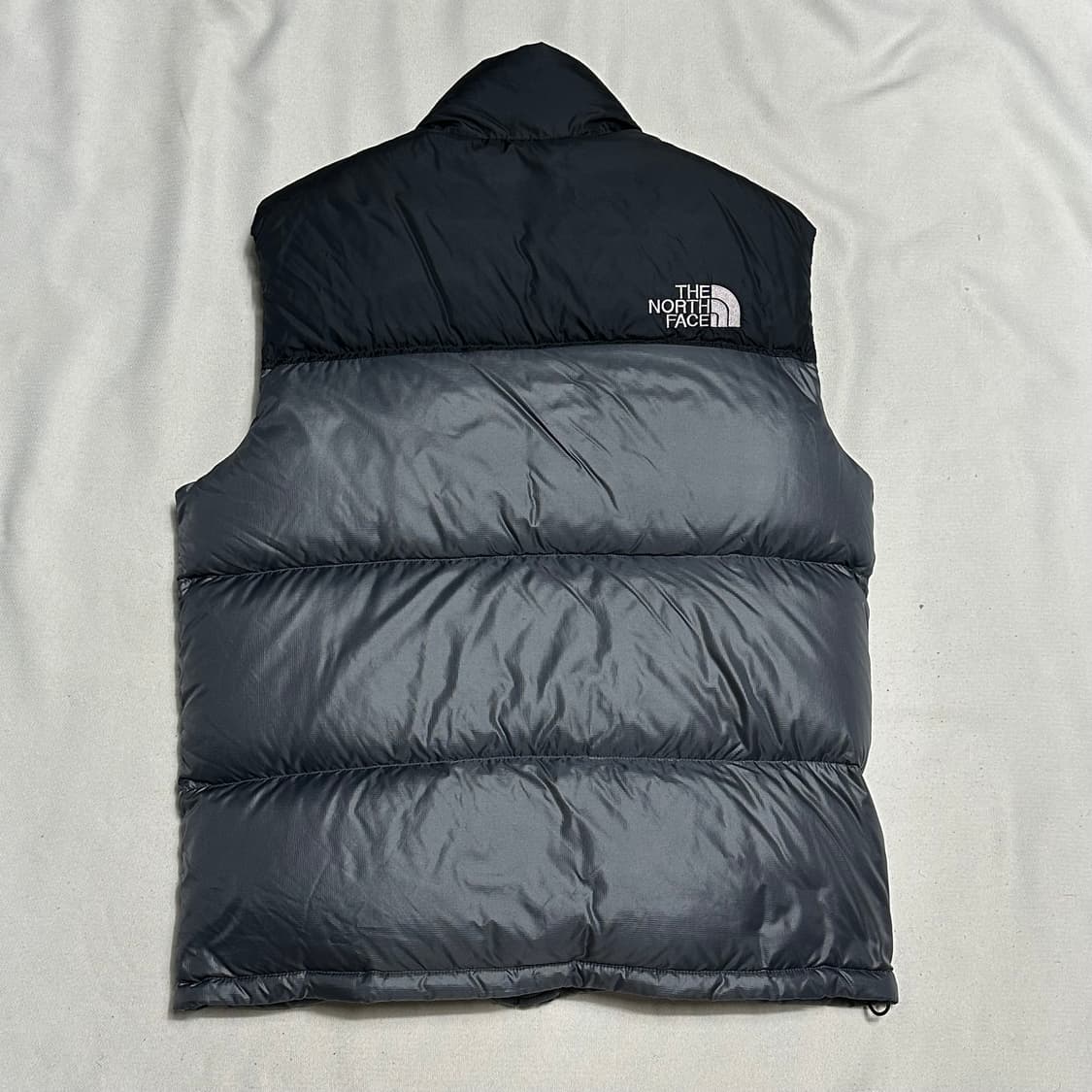 100 노스페이스 700 눕시 그레이 패딩 베스트 상품이미지3