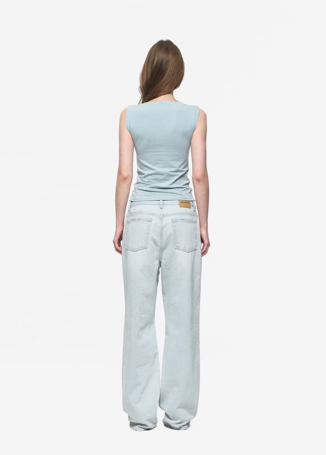 TMT 투머치택스 자개 버튼 슬리브리스 탑 라이트 블루 상품이미지4