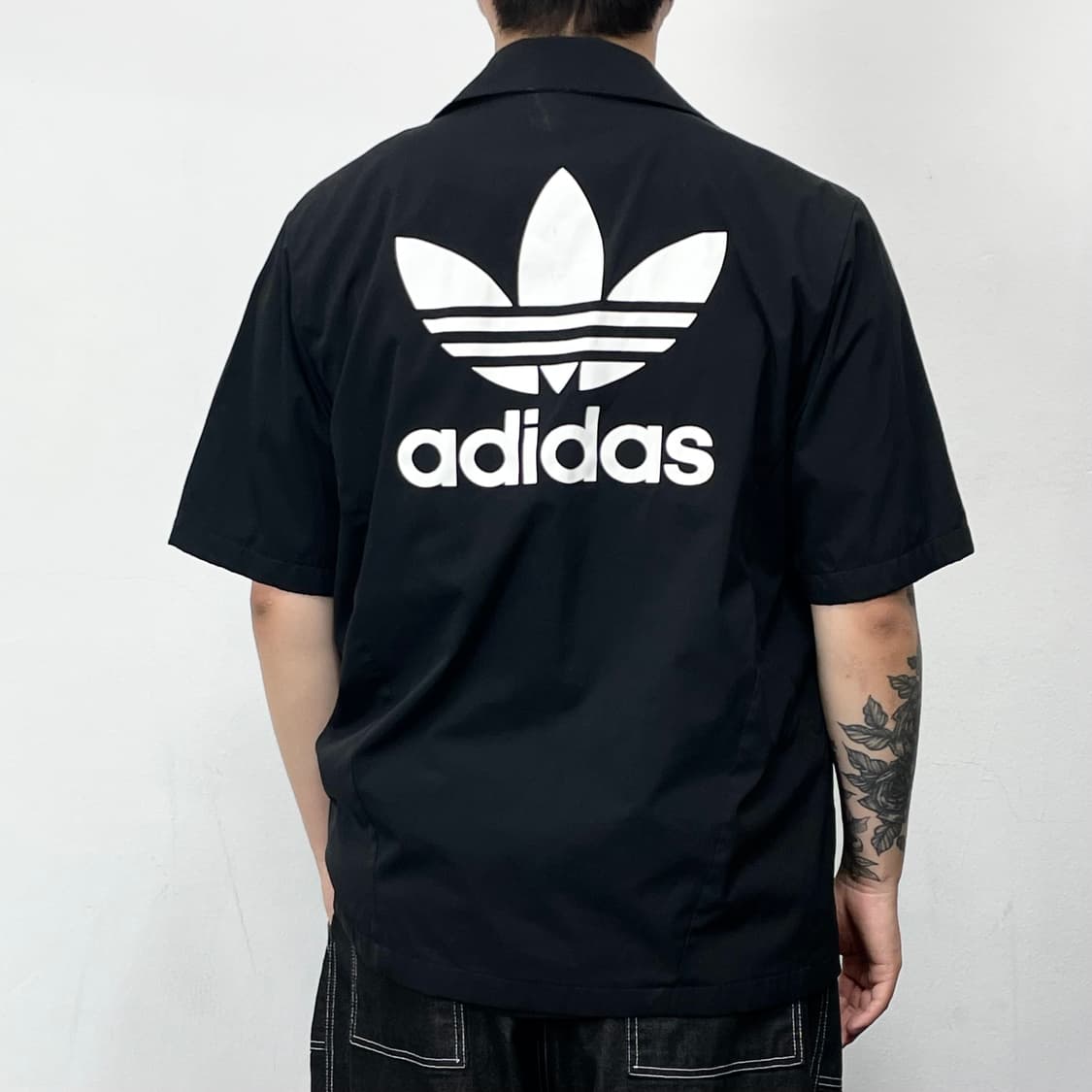 아디다스 블랙 빅 파이어버드 반팔 코치 자켓 상품이미지3