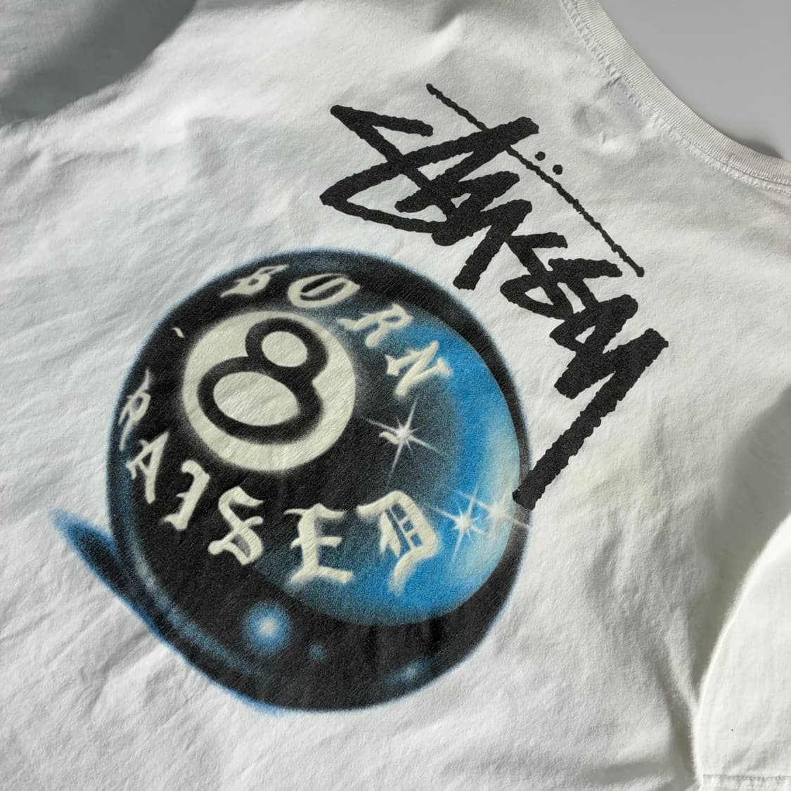 Stussy  스투시x본앤레이즈드 8ball 화이트 반팔 티셔츠  상품이미지3