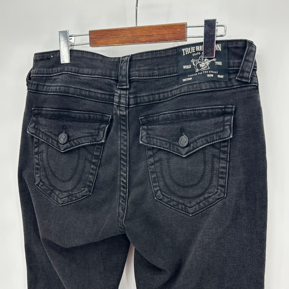 [TRUE RELIGION] 트루릴리전 워싱 블랙 데님팬츠 상품이미지3