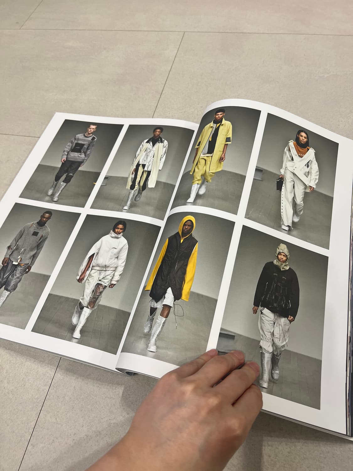 어 콜드 월 아카이브 북 Phase one Archive Book 상품이미지5