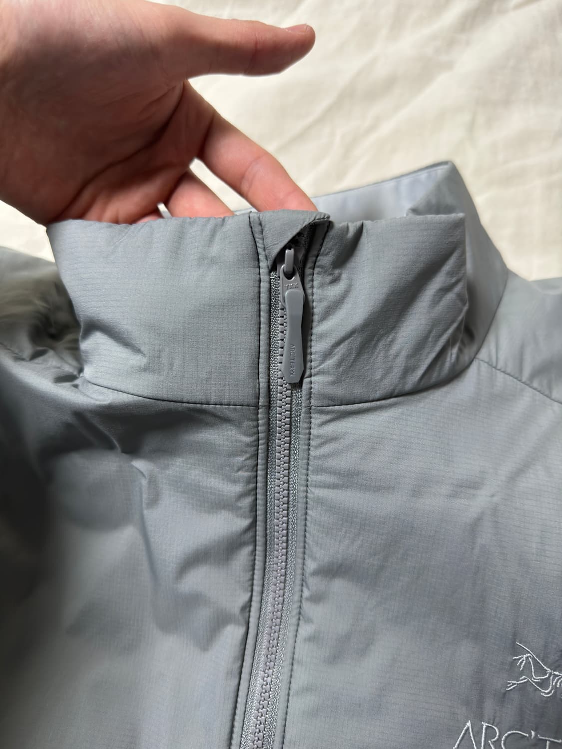 (새상품급/택보유) 아크테릭스 아톰 자켓 보이드 L 상품이미지4