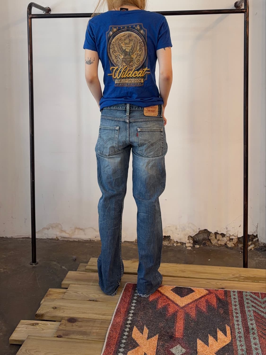 Levi’s 507 부츠컷 데님 팬츠 | 페이디드 워싱 상품이미지2