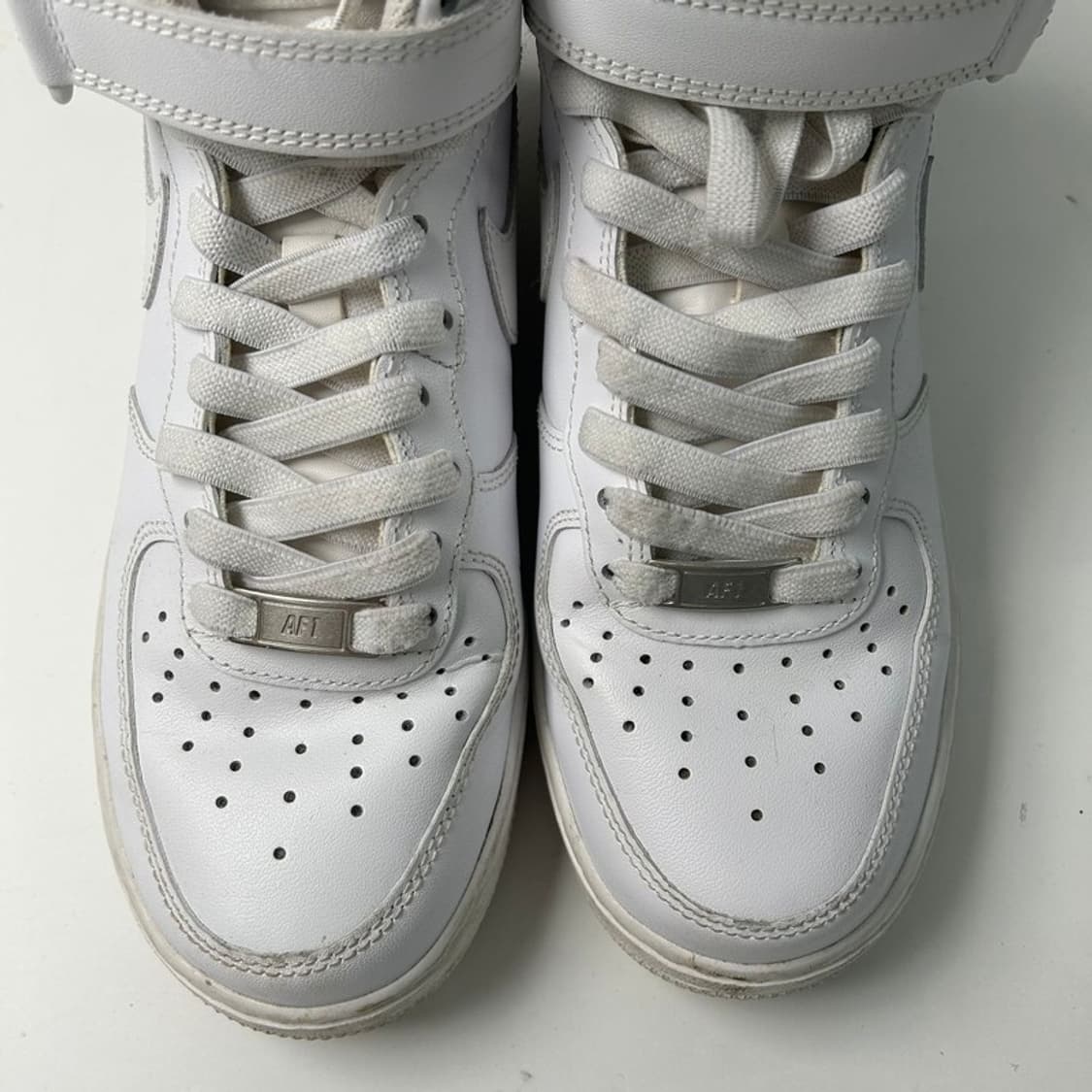나이키 에어포스 1 미드 07 235 상품이미지4