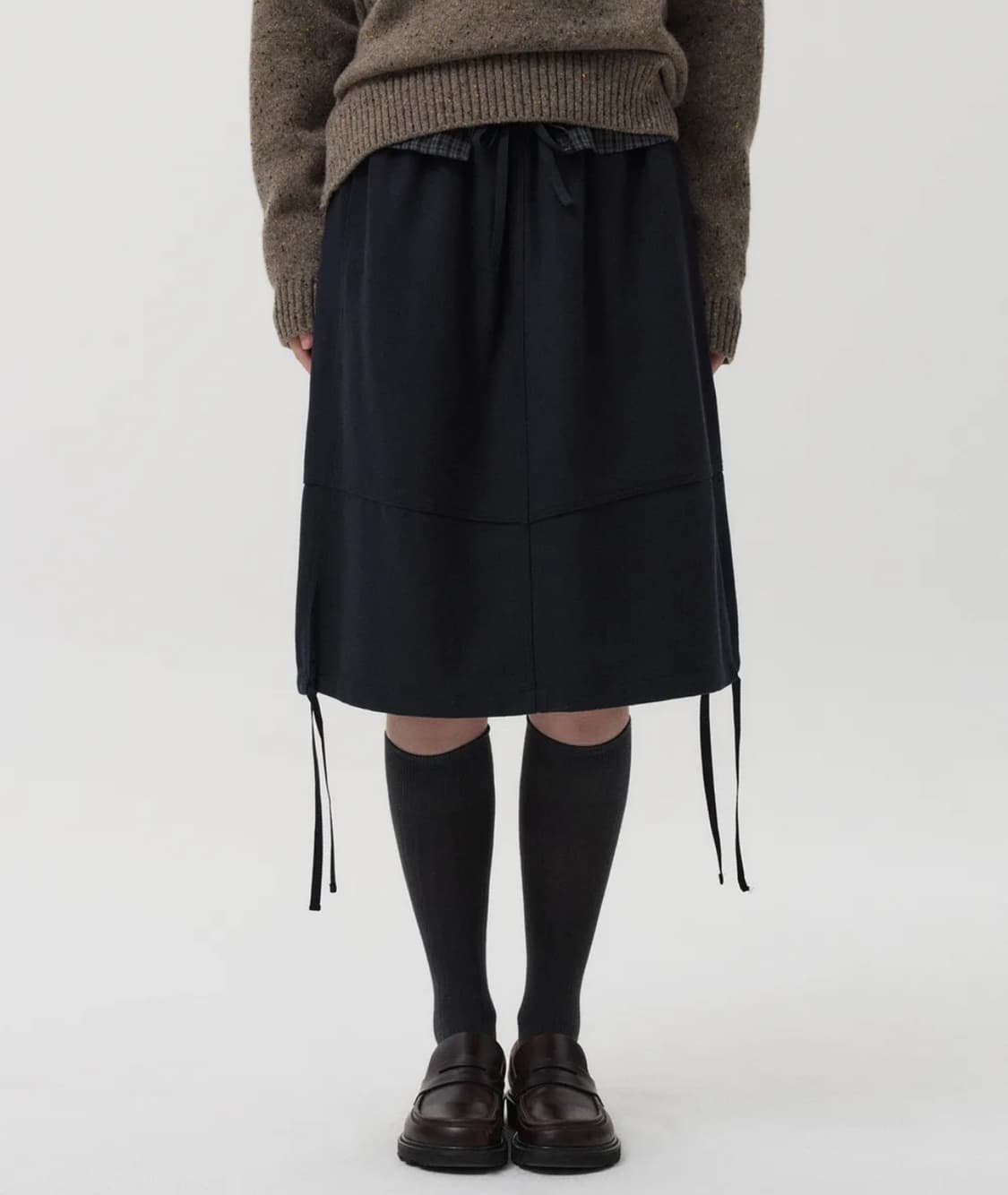 (새상품)오헤시오 STITCH BANDING MIDI SKIRT 상품이미지1