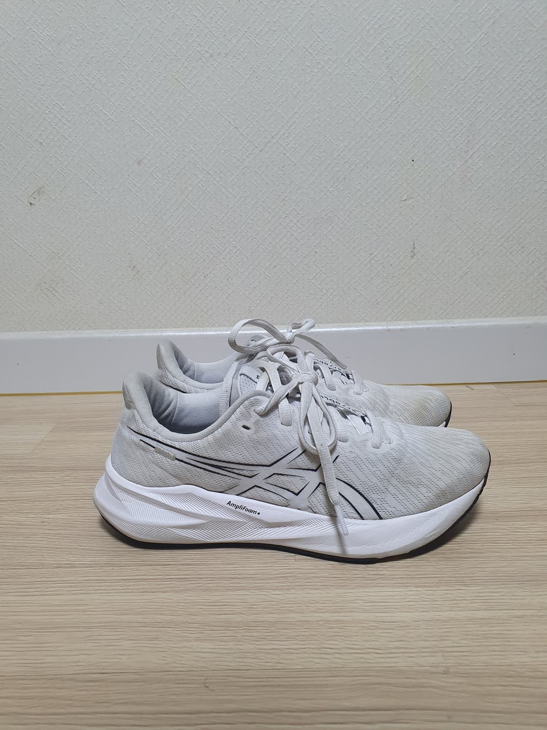 아식스 베르사블라스트4 러닝화 280 상품이미지1