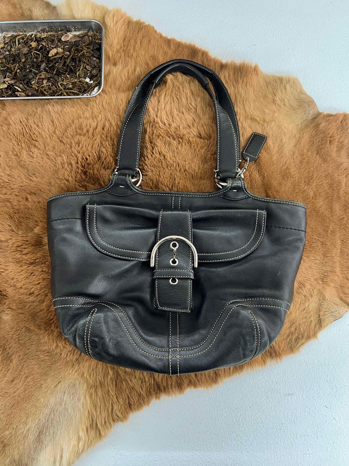 올드 코치 레더 핸드백 상품이미지1