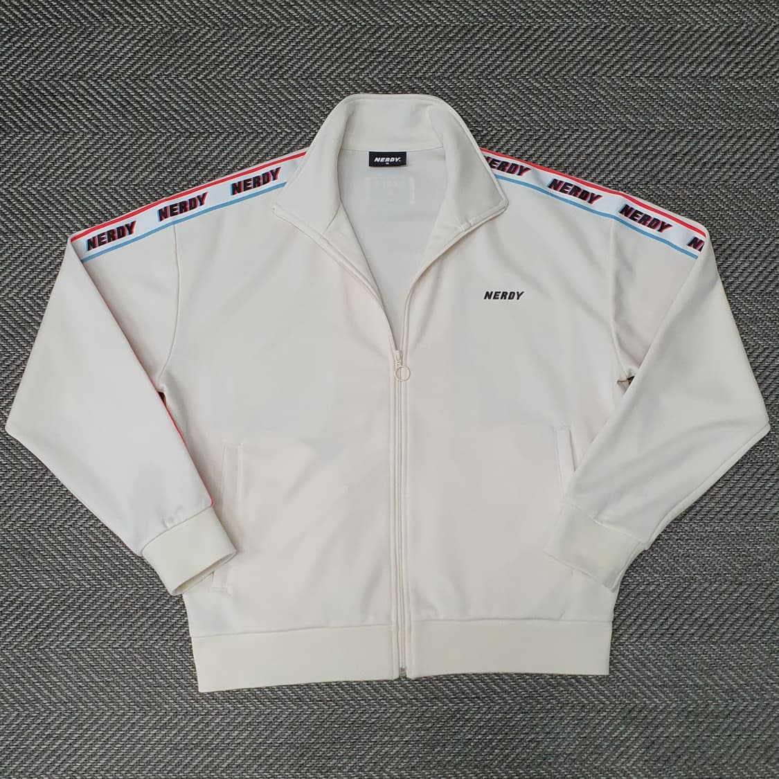 널디 간절기 트랙탑 집업져지 남자105 상품이미지2