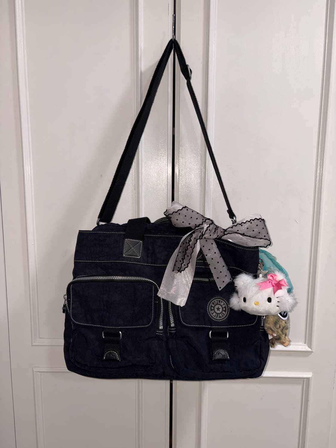 Kipling navy big shouler bag 상품이미지5