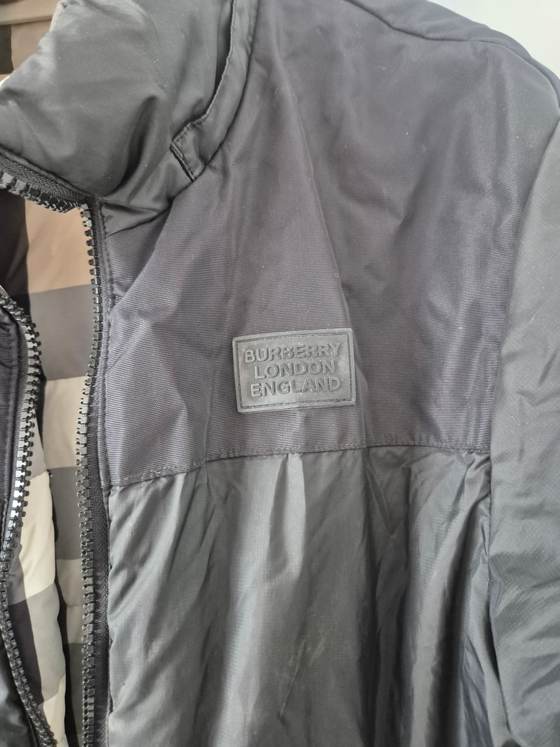 버버리 리버시블 체크 퍼퍼 패딩 판매합니다 상품이미지2