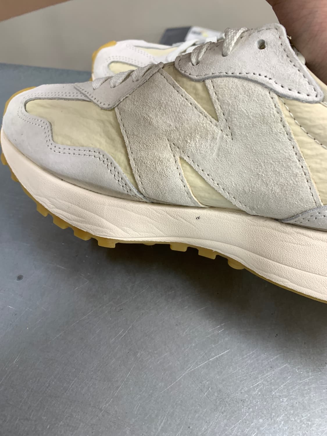 뉴발란스 327 클린 빈티지 문빔 260 상품이미지7