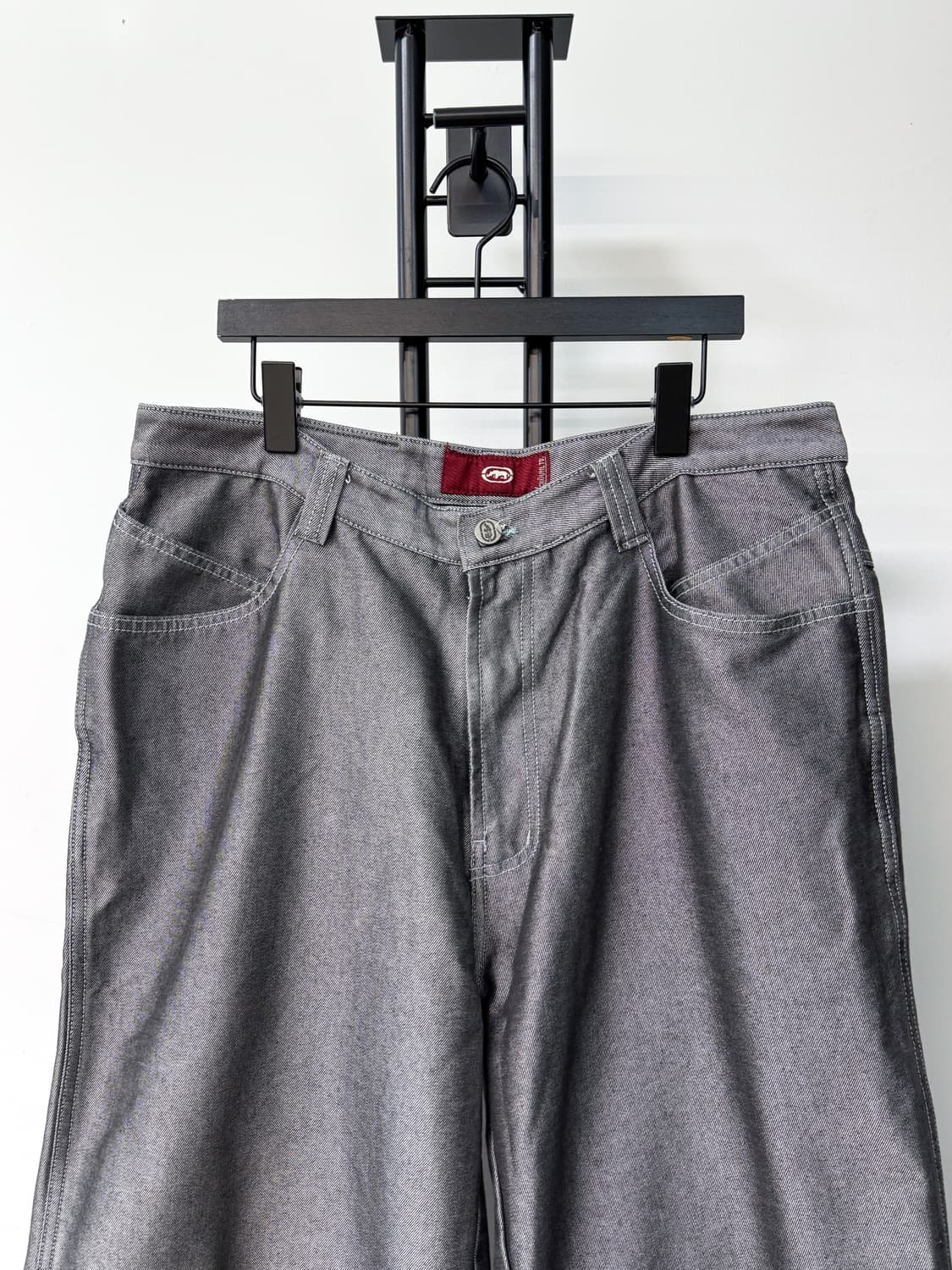 에코 메탈릭 실버 버뮤다 쇼츠 상품이미지3