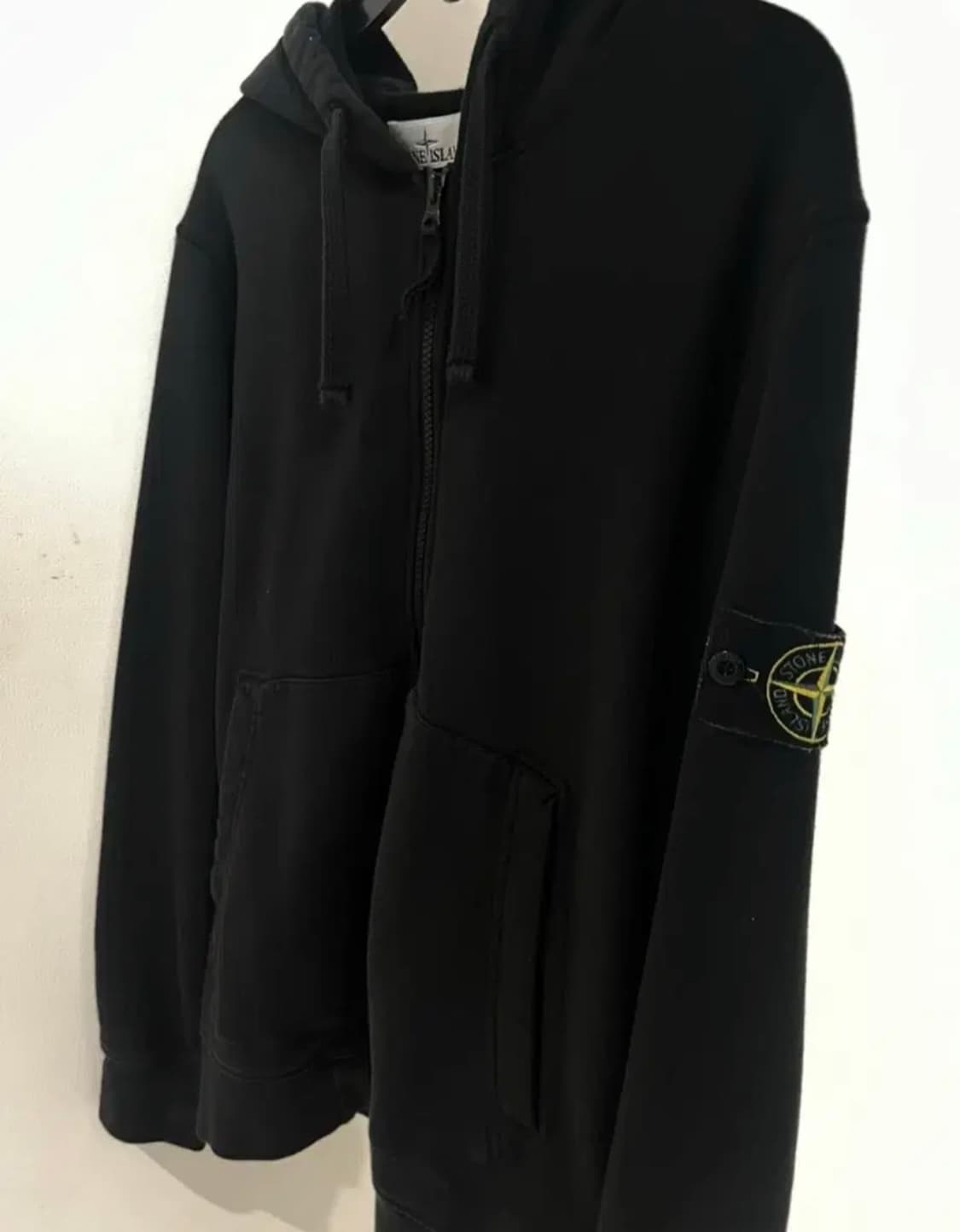 스톤아일랜드 후드집업 블랙 M 상품이미지1