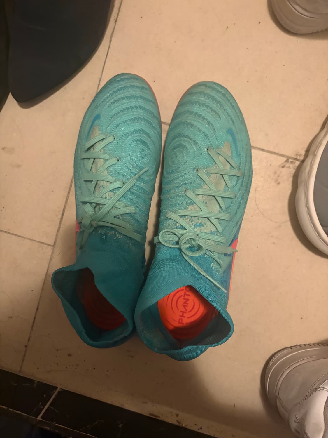 나이키 팬텀 축구화 270정품 상품이미지1