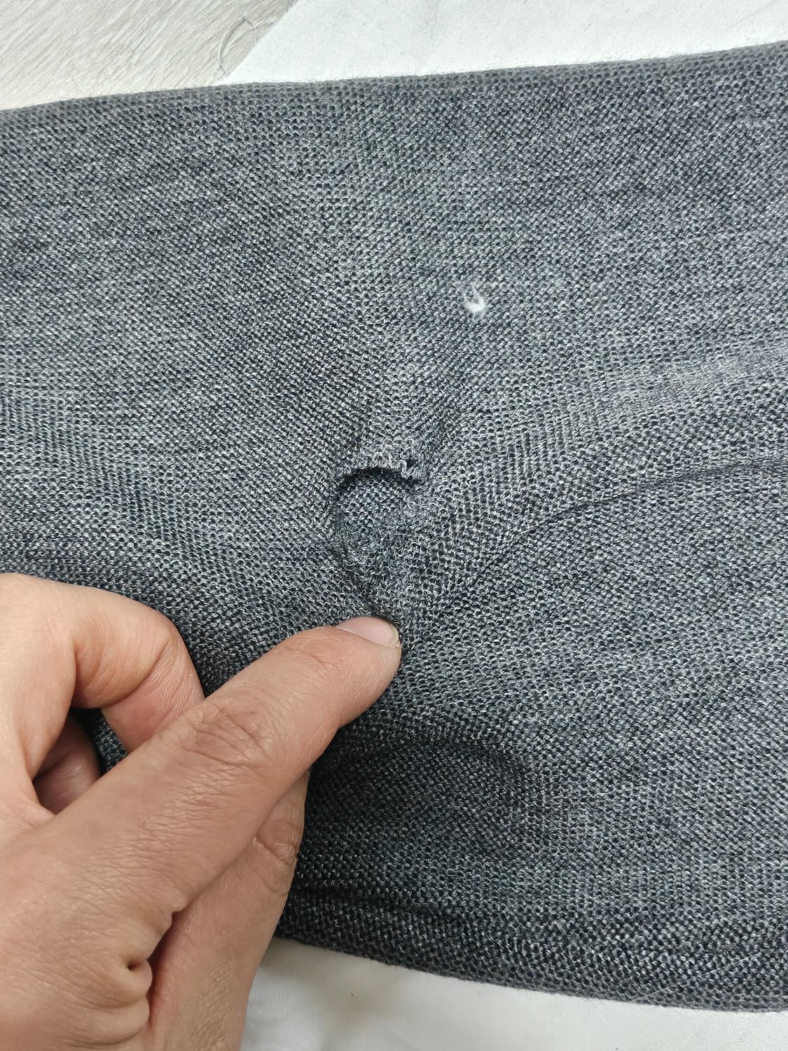 (하자O) 라코스테 울100 니트 가디건 XL 상품이미지7