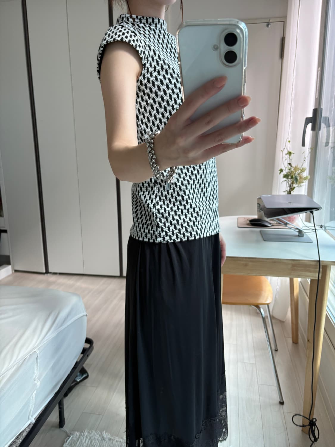 Diamond Half-Neck Top 상품이미지3